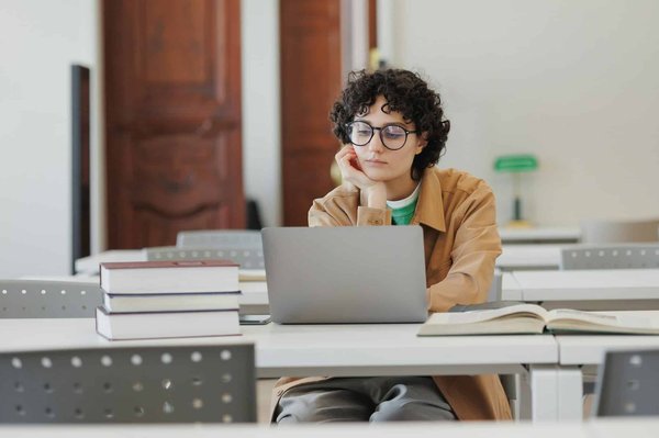 Comment créer une formation en ligne : les étapes pour bien la réussir