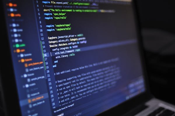 Maximisez l'impact de votre entreprise avec un logiciel SRM